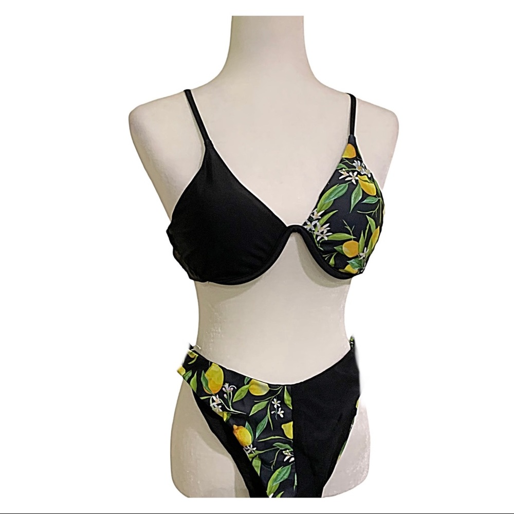 Flash Sale Swimsuit Women Two Piece Swimsuit Floral Bikini NEW WITH TAGS Size L